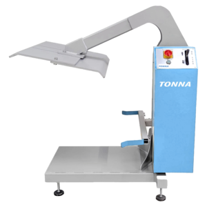 TONNA1100 kärlpress E1100L för 1100 l avfallskärl, sidovy